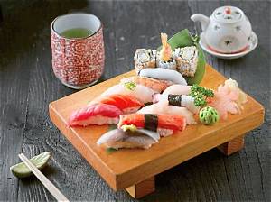 A Little Show and World-Class Sushi: What Dining at Asahi Really Looks Like