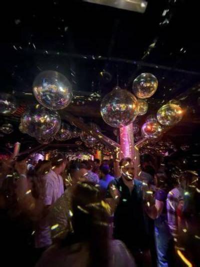 Ava Minneapolis Visitor Guide: Hours, Dress Code, Reservations, and Tips