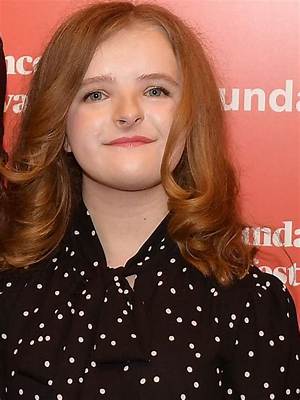 Fact Check: Does Milly Shapiro Have the Same Rare Disease as Gaten Matarazzo?