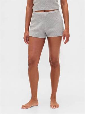 Gap Cashsoft Boucle Sweater Shorts: the Viral Steal Flying off Shelves