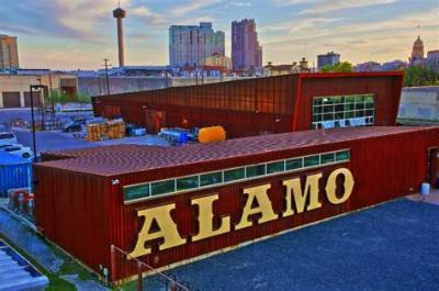 Inside San Antonio's Best Alamo Social Pubs: Dive Bars and Classic Taps