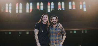 Inside the Live Performance: Why Brandon Lake's 'Graves into Gardens' Video Keeps Going Viral Year's Later