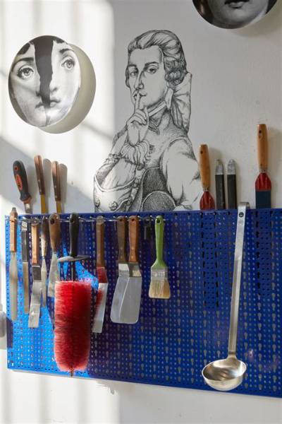 Inside the Master Ateliers: Visual Evidence of Why Handcrafted Heritage Outperforms Fast Fashion