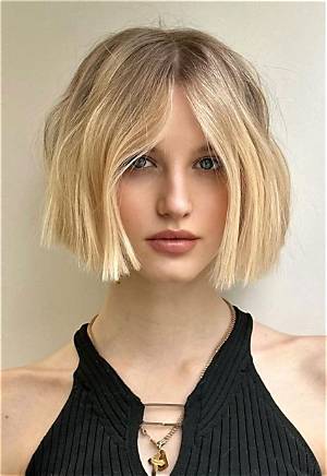 Is the Blunt Cut Bob Right for Mature Hair? Stylists Debunk the Aging Myth
