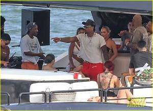 The 'Stefon Diggs Yacht Photo' with Jeffree Star: Real Evidence or Ai Fabrication?