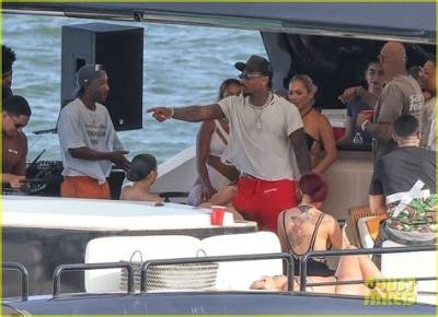 The 'Stefon Diggs Yacht Photo' with Jeffree Star: Real Evidence or Ai Fabrication?